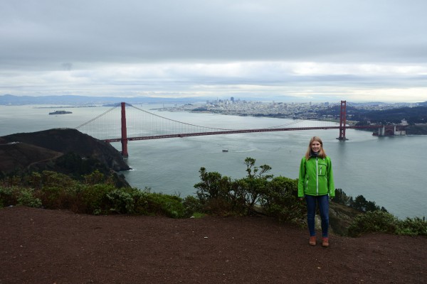 Golden Gate Bridge, San Francisco och Alcatraz i bakgrunden