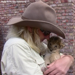 Daniell Cheetah Breeding Lion Cub and Robert Eklund 2